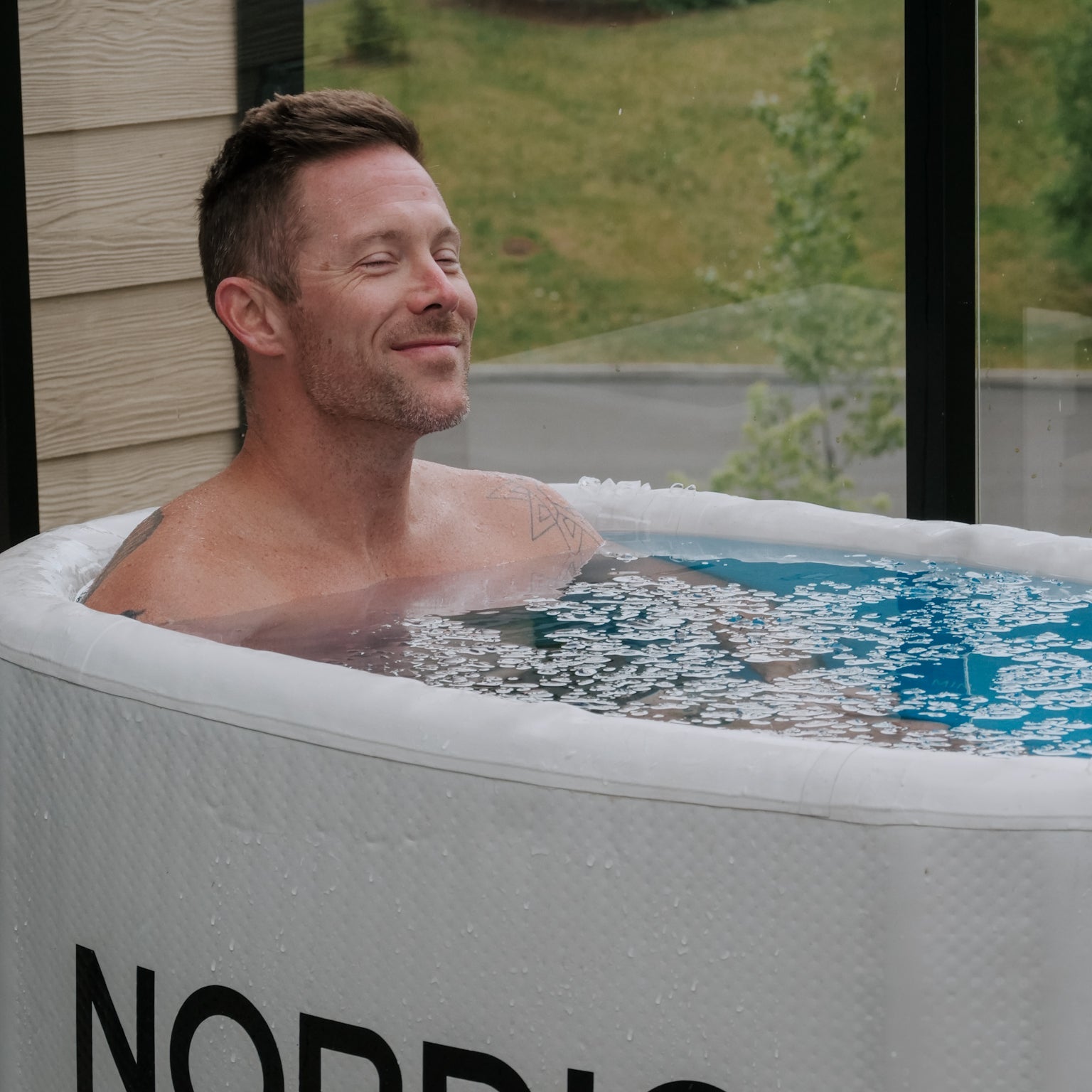 #color_white,#color_black